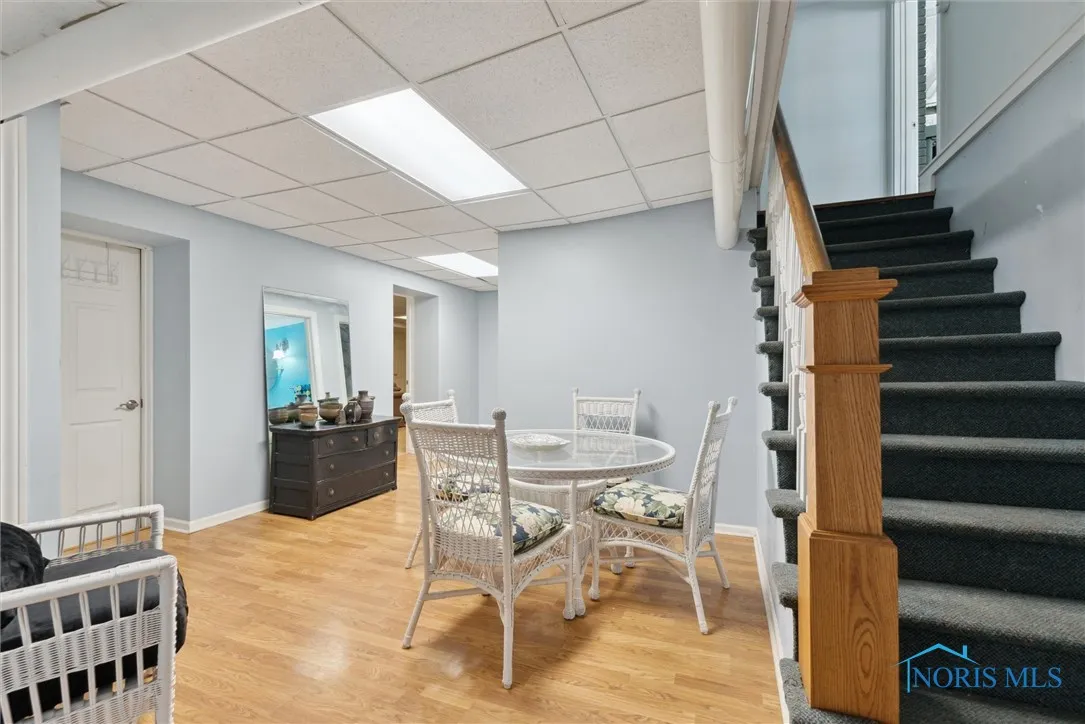 3614 Edgevale Road, Ottawa Hills, Ohio 43606, 5 Bedrooms Bedrooms, 14 Rooms Rooms,5 BathroomsBathrooms,Residential,For Sale,Edgevale,6135424