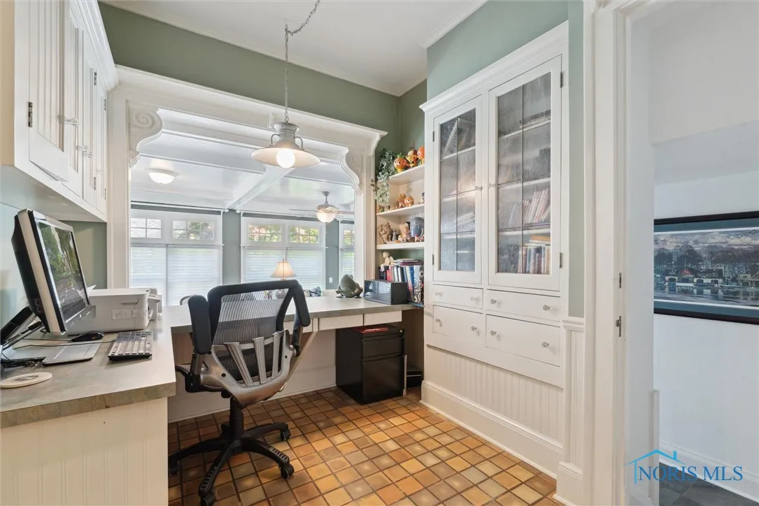 3614 Edgevale Road, Ottawa Hills, Ohio 43606, 5 Bedrooms Bedrooms, 14 Rooms Rooms,5 BathroomsBathrooms,Residential,For Sale,Edgevale,6135424