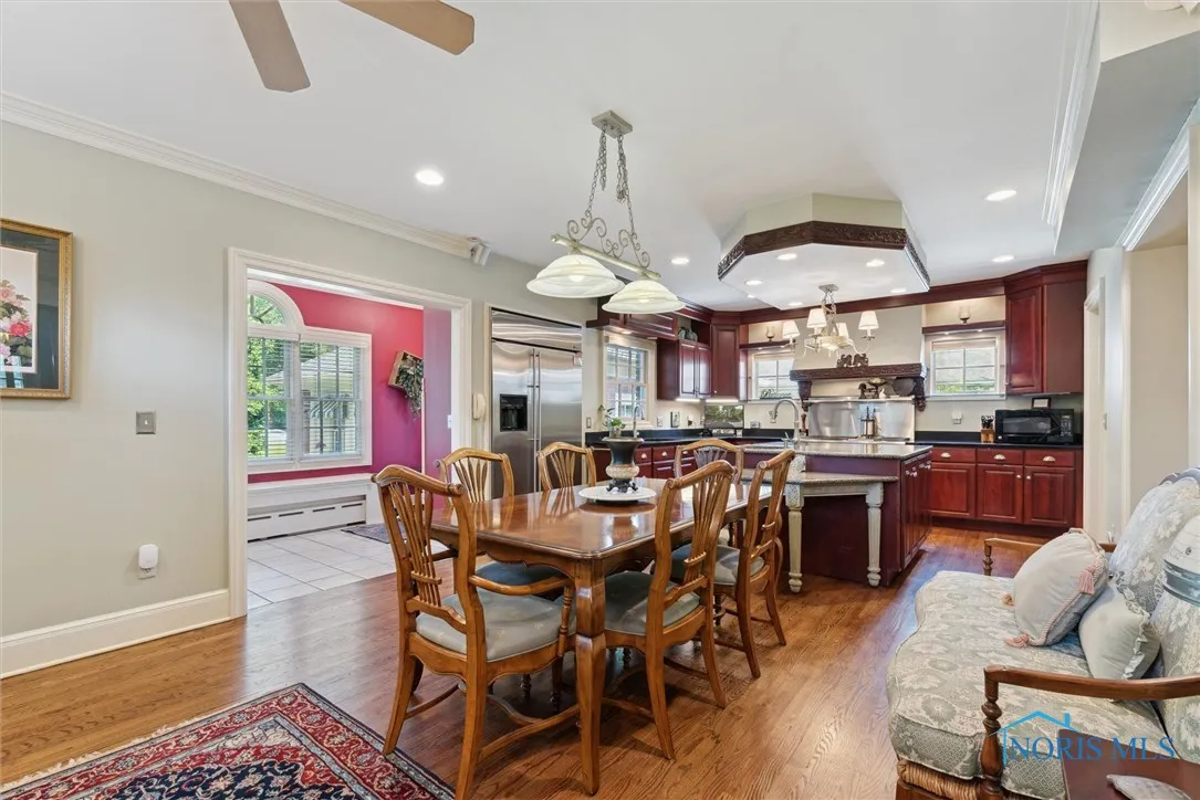 3614 Edgevale Road, Ottawa Hills, Ohio 43606, 5 Bedrooms Bedrooms, 14 Rooms Rooms,5 BathroomsBathrooms,Residential,For Sale,Edgevale,6135424