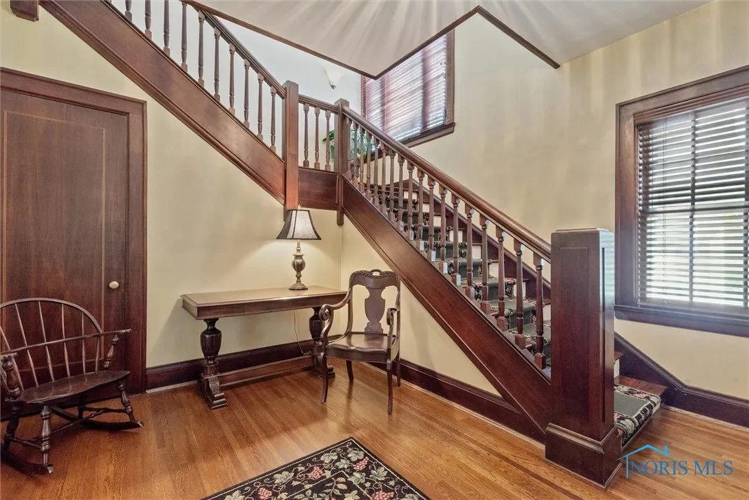 3614 Edgevale Road, Ottawa Hills, Ohio 43606, 5 Bedrooms Bedrooms, 14 Rooms Rooms,5 BathroomsBathrooms,Residential,For Sale,Edgevale,6135424