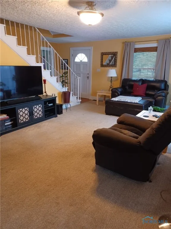 1006 E 2nd Street, Ottawa, Ohio 45875, 3 Bedrooms Bedrooms, 7 Rooms Rooms,2 BathroomsBathrooms,Residential,For Sale,2nd,6135484
