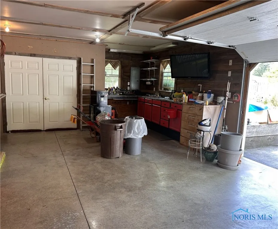 1006 E 2nd Street, Ottawa, Ohio 45875, 3 Bedrooms Bedrooms, 7 Rooms Rooms,2 BathroomsBathrooms,Residential,For Sale,2nd,6135484
