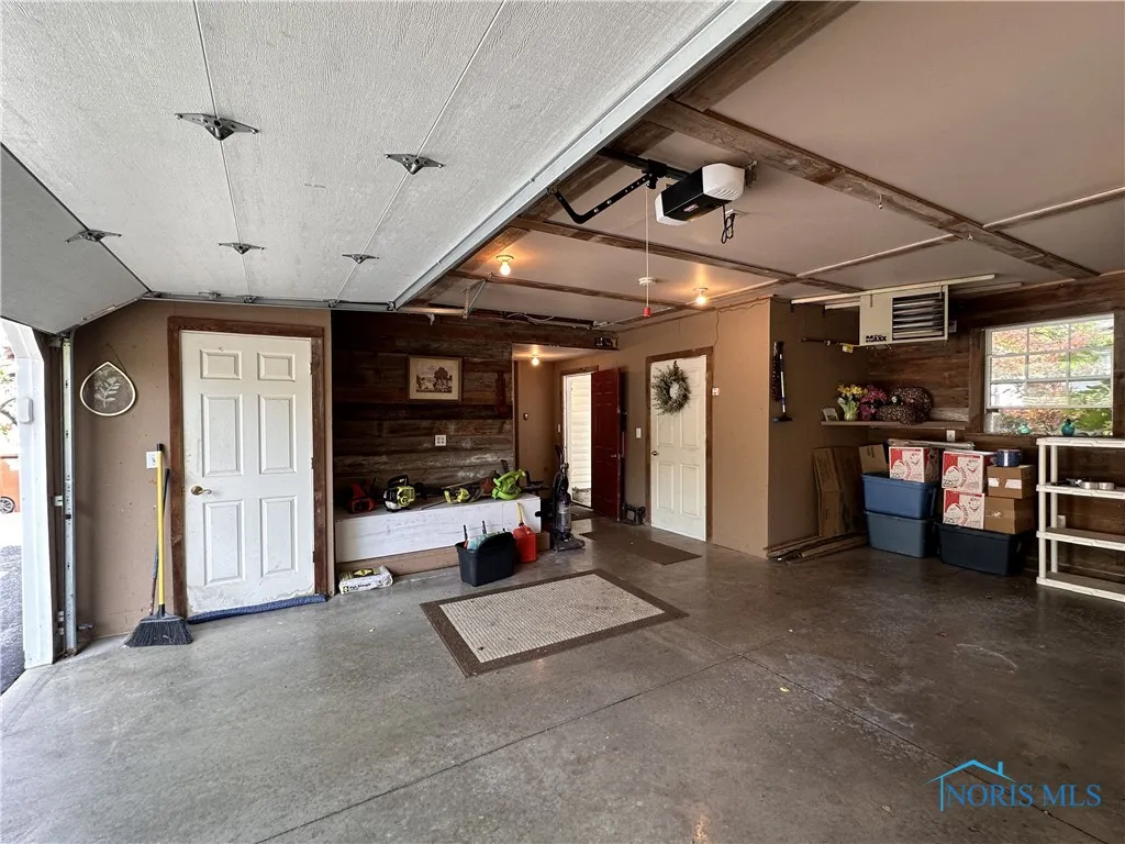 1006 E 2nd Street, Ottawa, Ohio 45875, 3 Bedrooms Bedrooms, 7 Rooms Rooms,2 BathroomsBathrooms,Residential,For Sale,2nd,6135484