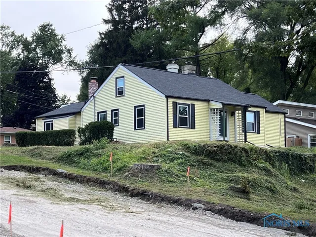 4707 Paisley Road, Toledo, Ohio 43615, 3 Bedrooms Bedrooms, 8 Rooms Rooms,3 BathroomsBathrooms,Residential,For Sale,Paisley,6135420