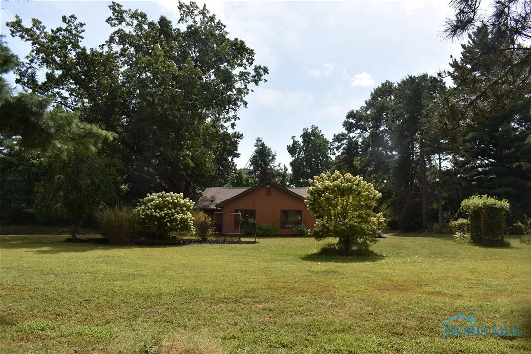 12036 Archbold Whitehouse Road, Whitehouse, Ohio 43571, 2 Bedrooms Bedrooms, 6 Rooms Rooms,1 BathroomBathrooms,Residential,For Sale,Archbold Whitehouse,6135468