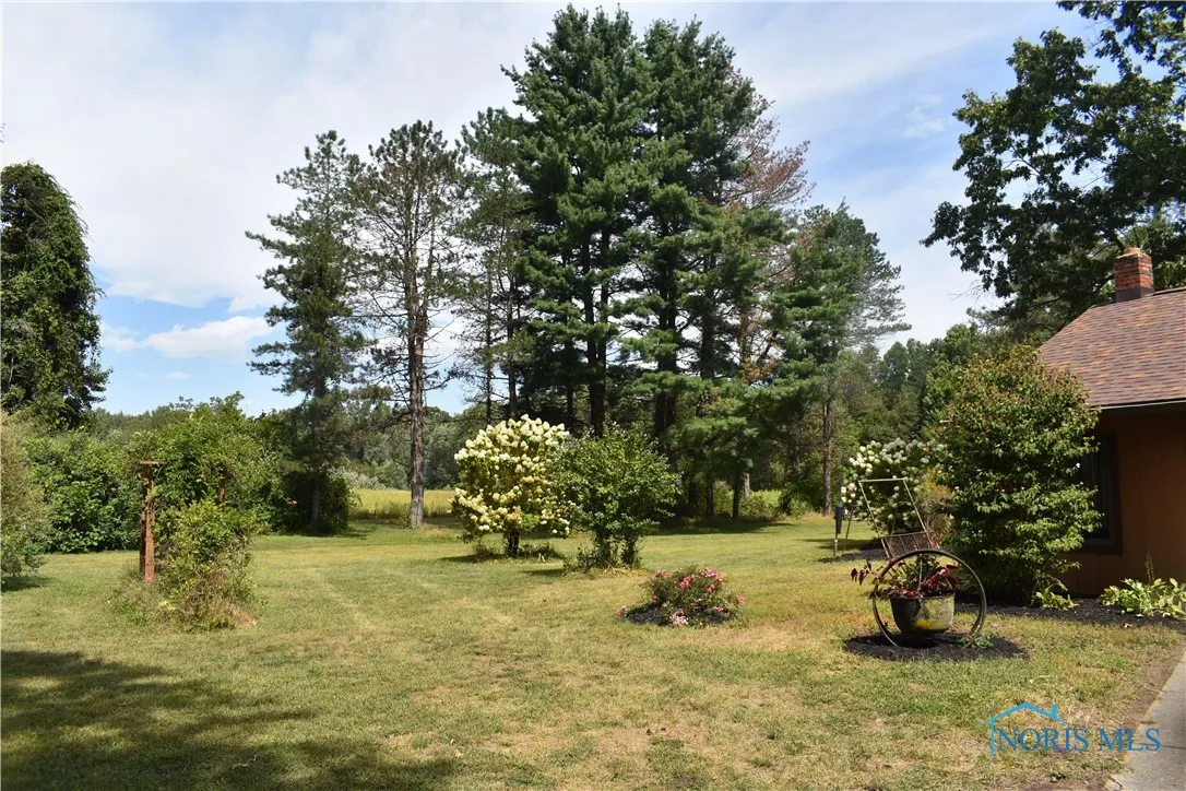 12036 Archbold Whitehouse Road, Whitehouse, Ohio 43571, 2 Bedrooms Bedrooms, 6 Rooms Rooms,1 BathroomBathrooms,Residential,For Sale,Archbold Whitehouse,6135468