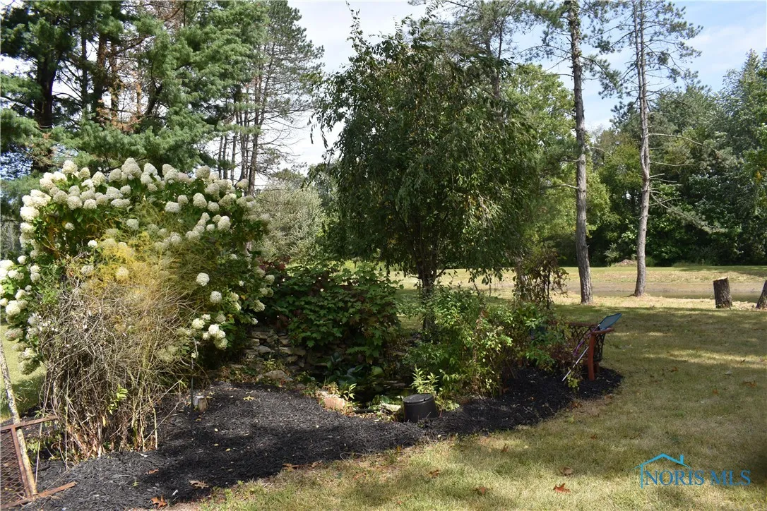 12036 Archbold Whitehouse Road, Whitehouse, Ohio 43571, 2 Bedrooms Bedrooms, 6 Rooms Rooms,1 BathroomBathrooms,Residential,For Sale,Archbold Whitehouse,6135468