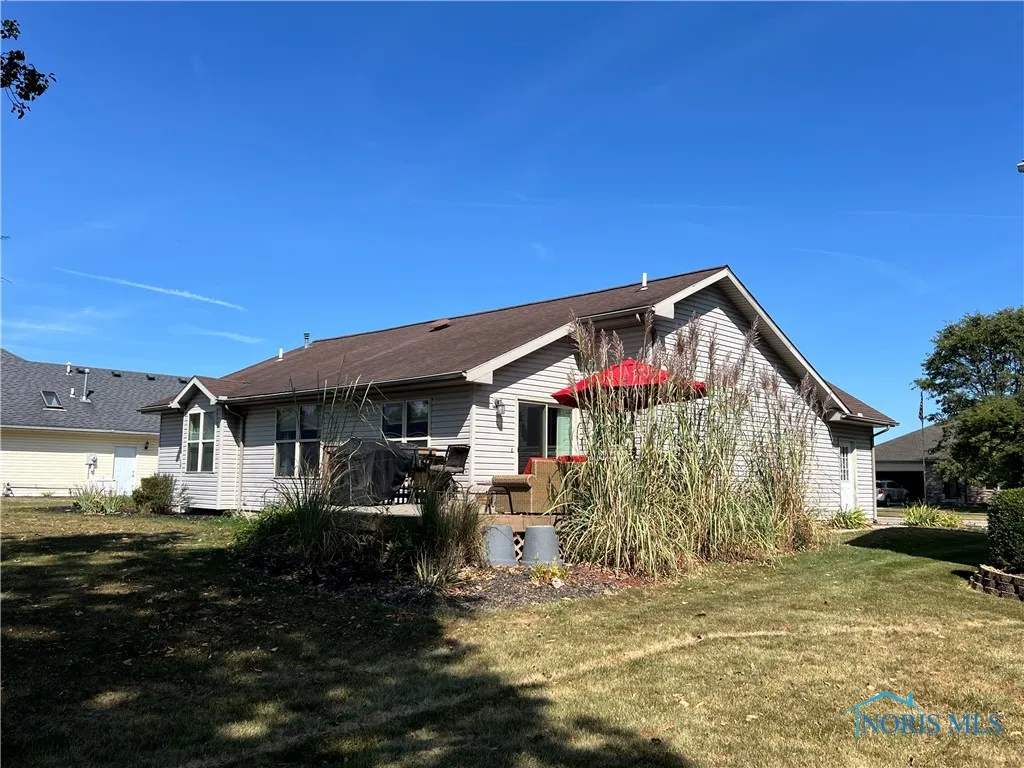 1010 Country Creek Drive, Findlay, Ohio 45840, 3 Bedrooms Bedrooms, 6 Rooms Rooms,2 BathroomsBathrooms,Residential,For Sale,Country Creek,6135619