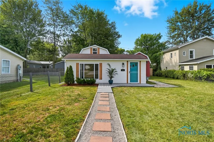 12491 Fort Meigs Boulevard, Perrysburg, Ohio 43551, 2 Bedrooms Bedrooms, 4 Rooms Rooms,1 BathroomBathrooms,Residential,For Sale,Fort Meigs,6135591