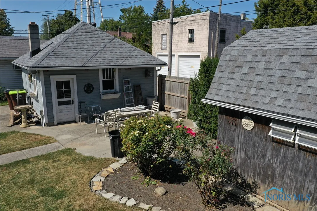 110 E 1st Street, Woodville, Ohio 43469, 3 Bedrooms Bedrooms, 8 Rooms Rooms,2 BathroomsBathrooms,Residential,For Sale,1st,6135623