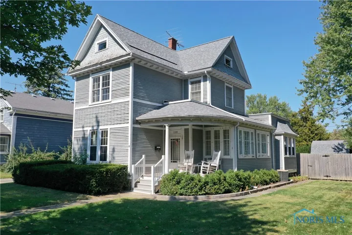 110 E 1st Street, Woodville, Ohio 43469, 3 Bedrooms Bedrooms, 8 Rooms Rooms,2 BathroomsBathrooms,Residential,For Sale,1st,6135623