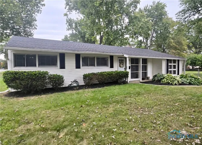 3036 Wyndale Road, Toledo, Ohio 43613, 3 Bedrooms Bedrooms, 8 Rooms Rooms,1 BathroomBathrooms,Residential,For Sale,Wyndale,6135723