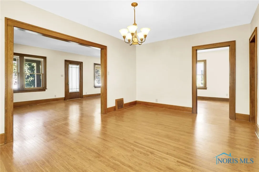 207 E 11th Street, Genoa, Ohio 43430, 4 Bedrooms Bedrooms, 8 Rooms Rooms,2 BathroomsBathrooms,Residential,For Sale,11th,6135752