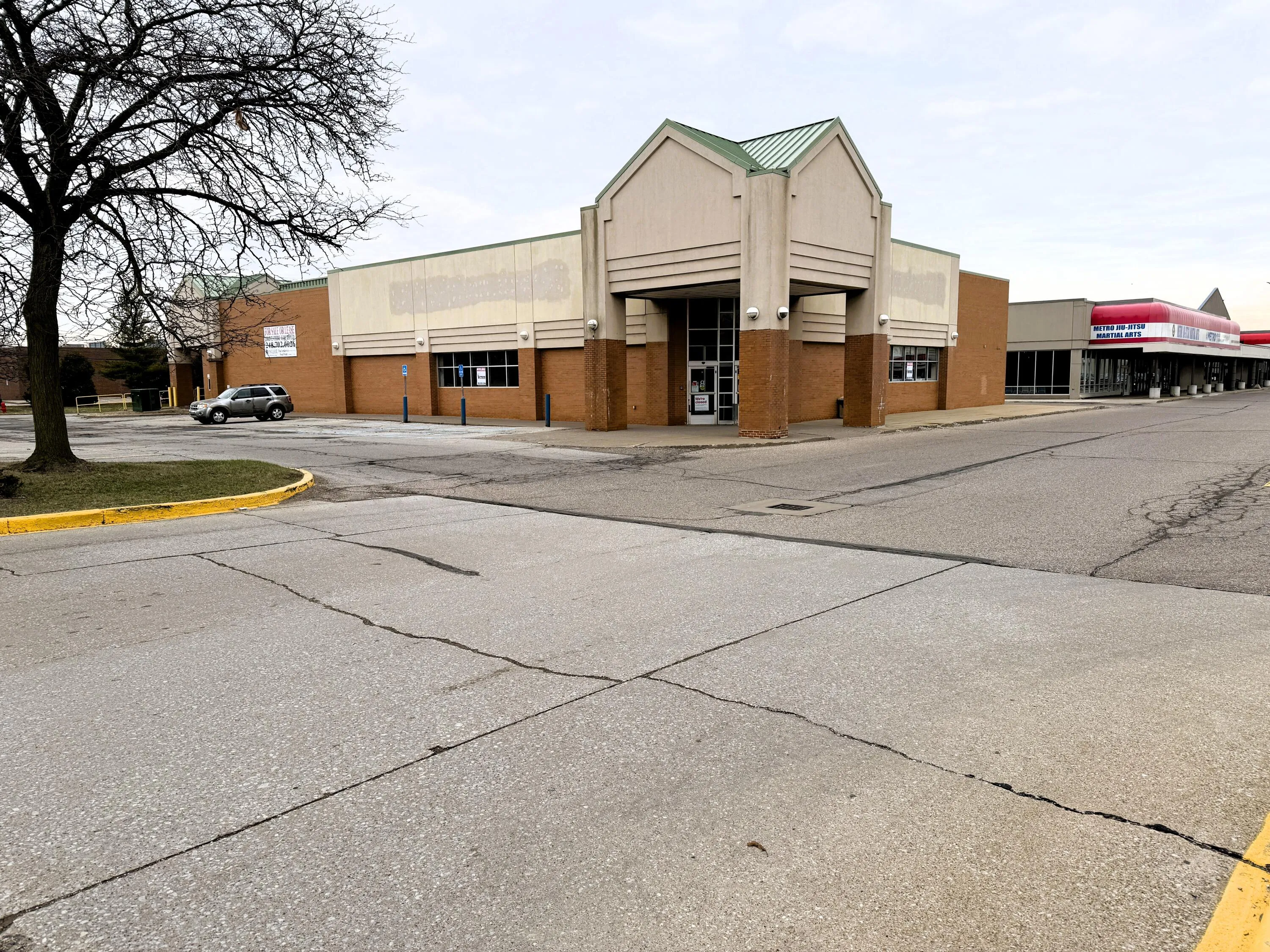 Commercial Sale For Sale
