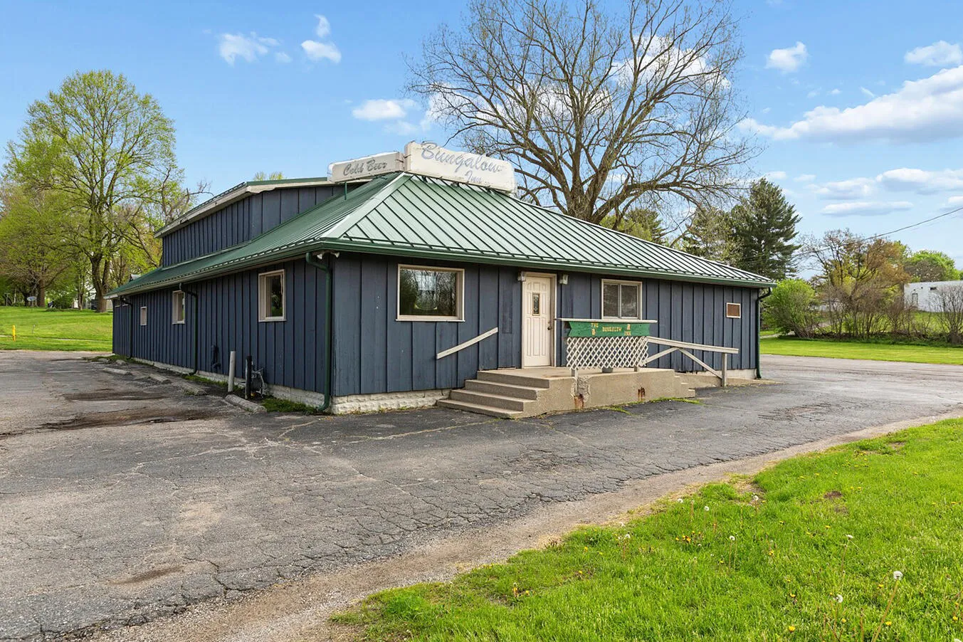 Commercial Sale For Sale