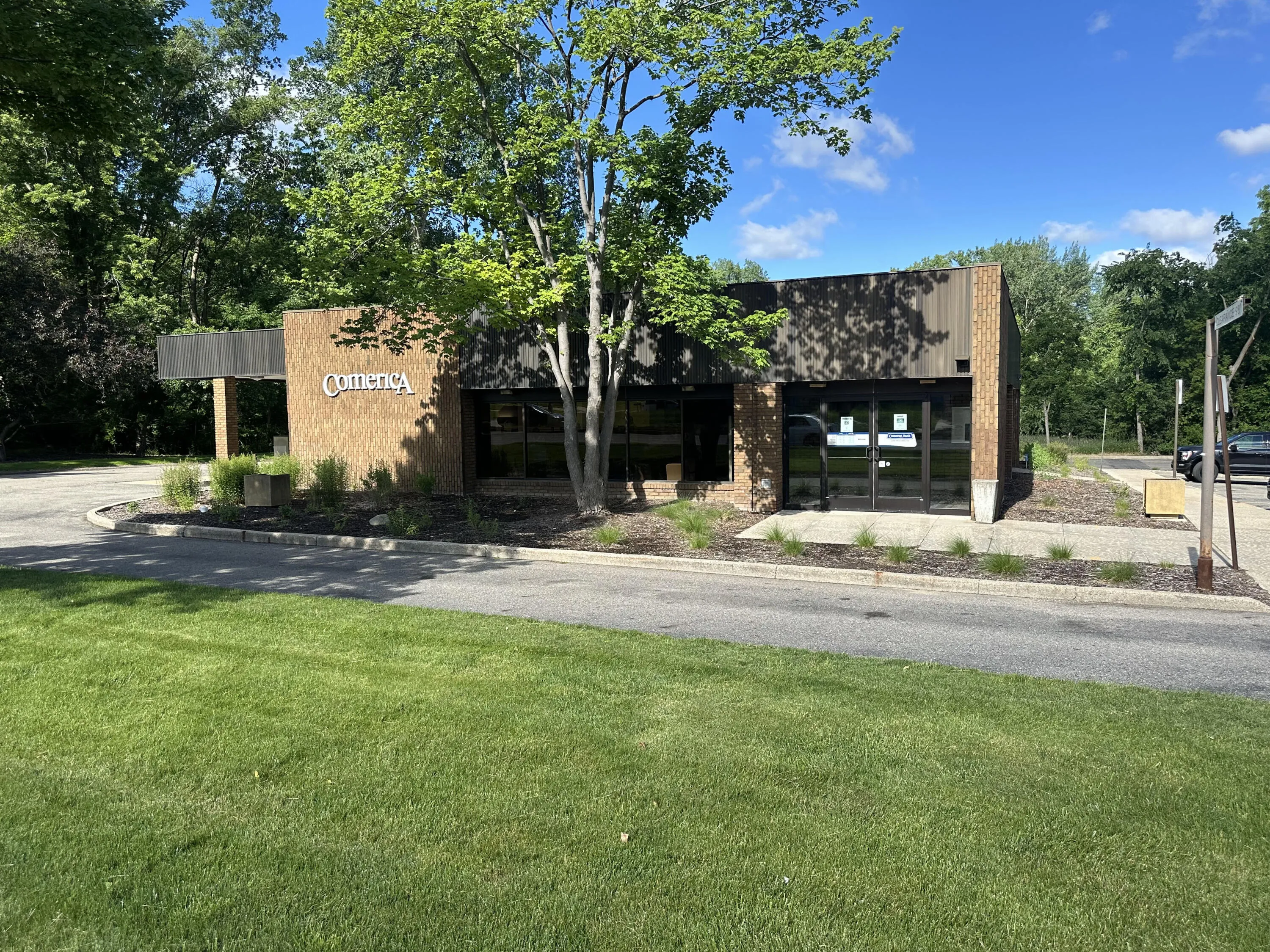 Commercial Sale For Sale