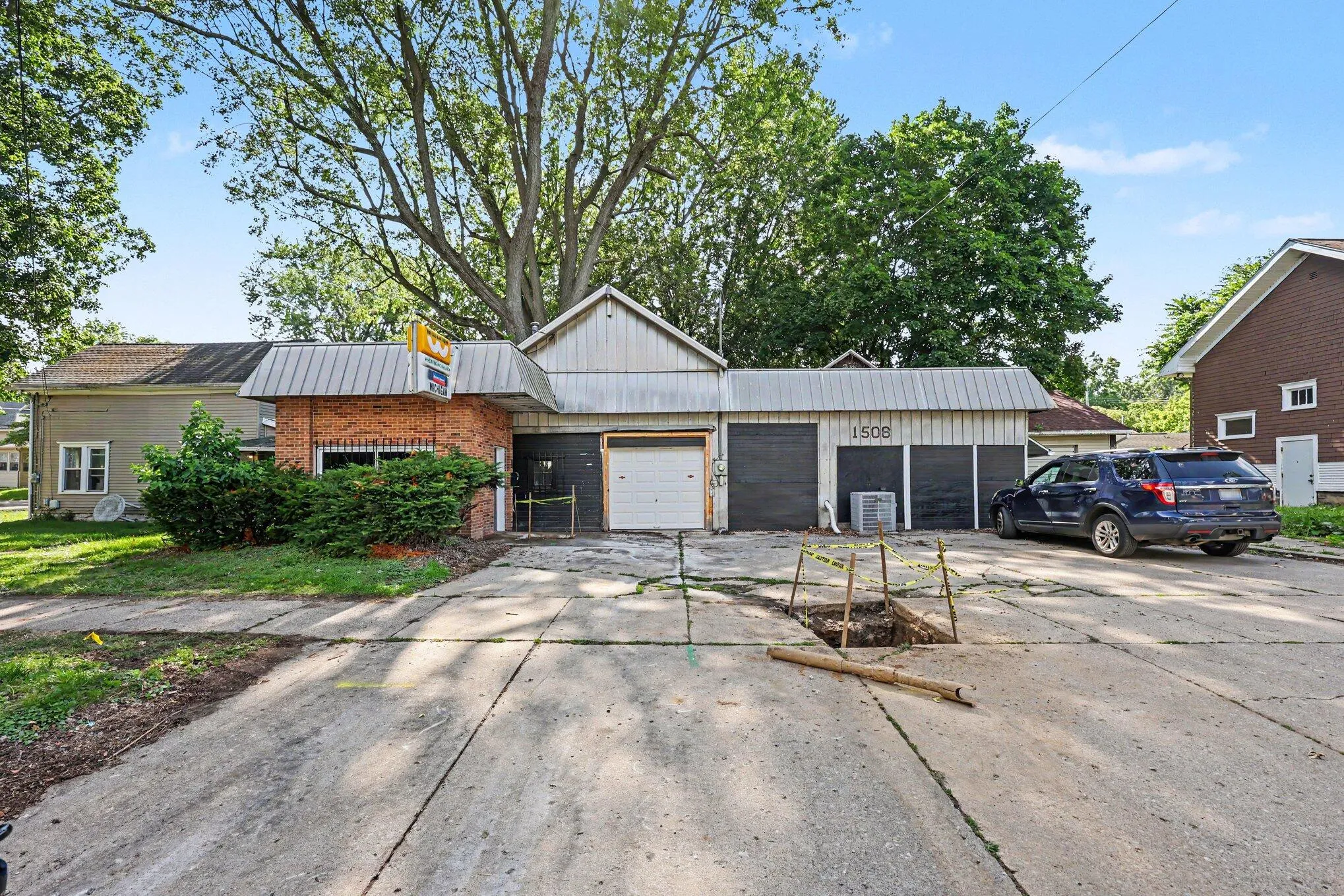 Commercial Sale For Sale