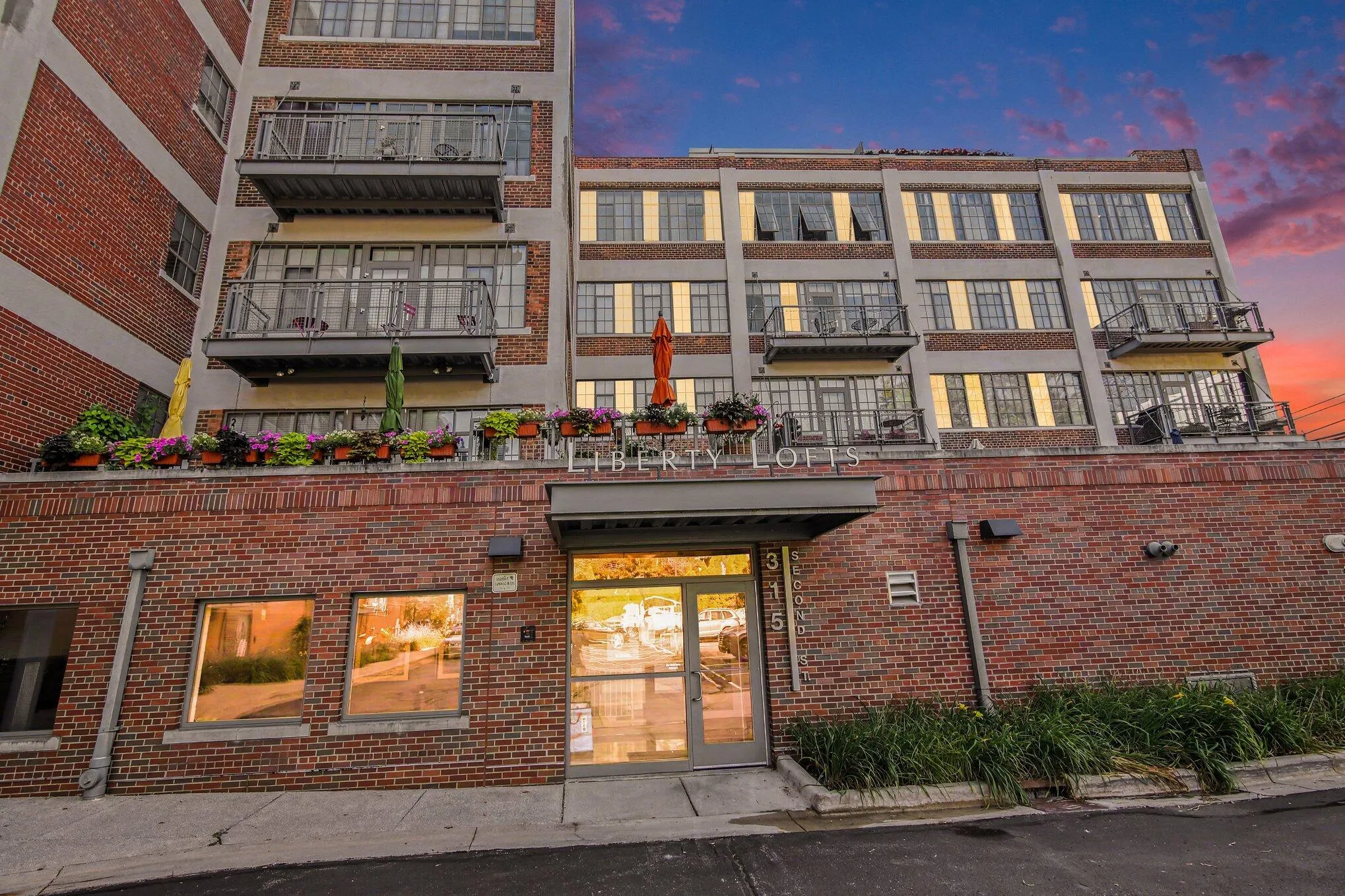 Residential Lease For Rent