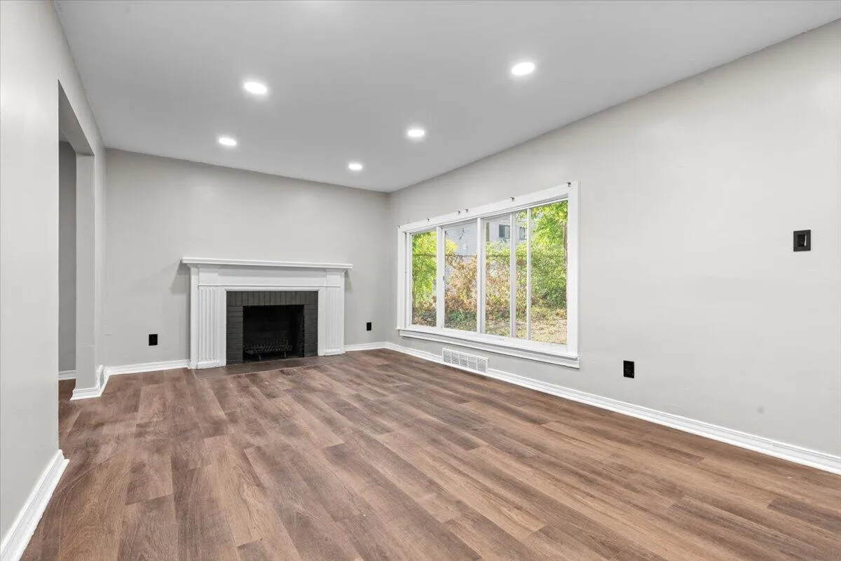 Residential Lease For Rent