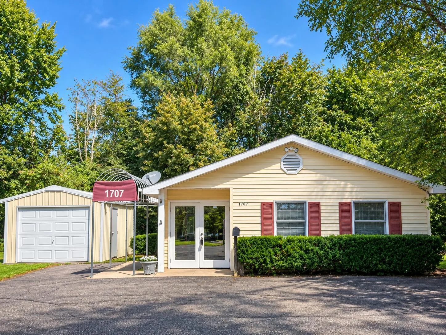 Commercial Sale For Sale