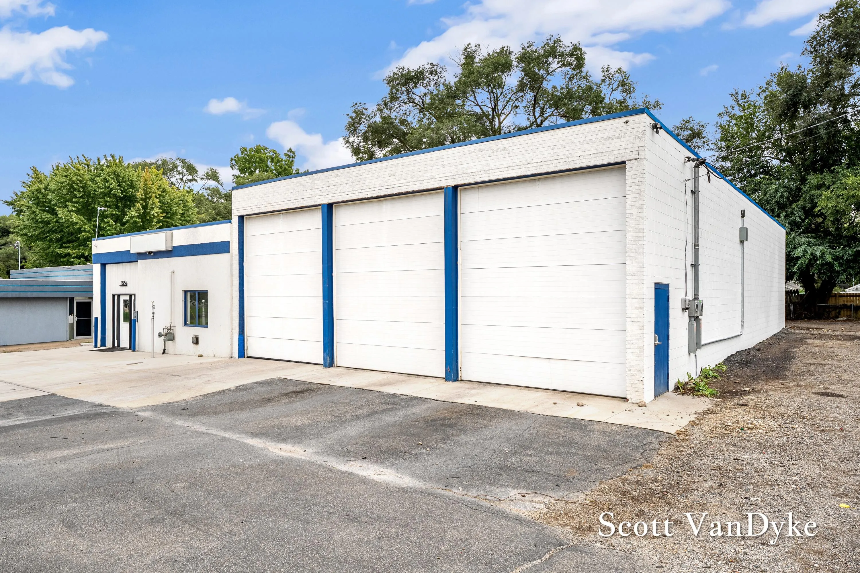 Commercial Sale For Sale