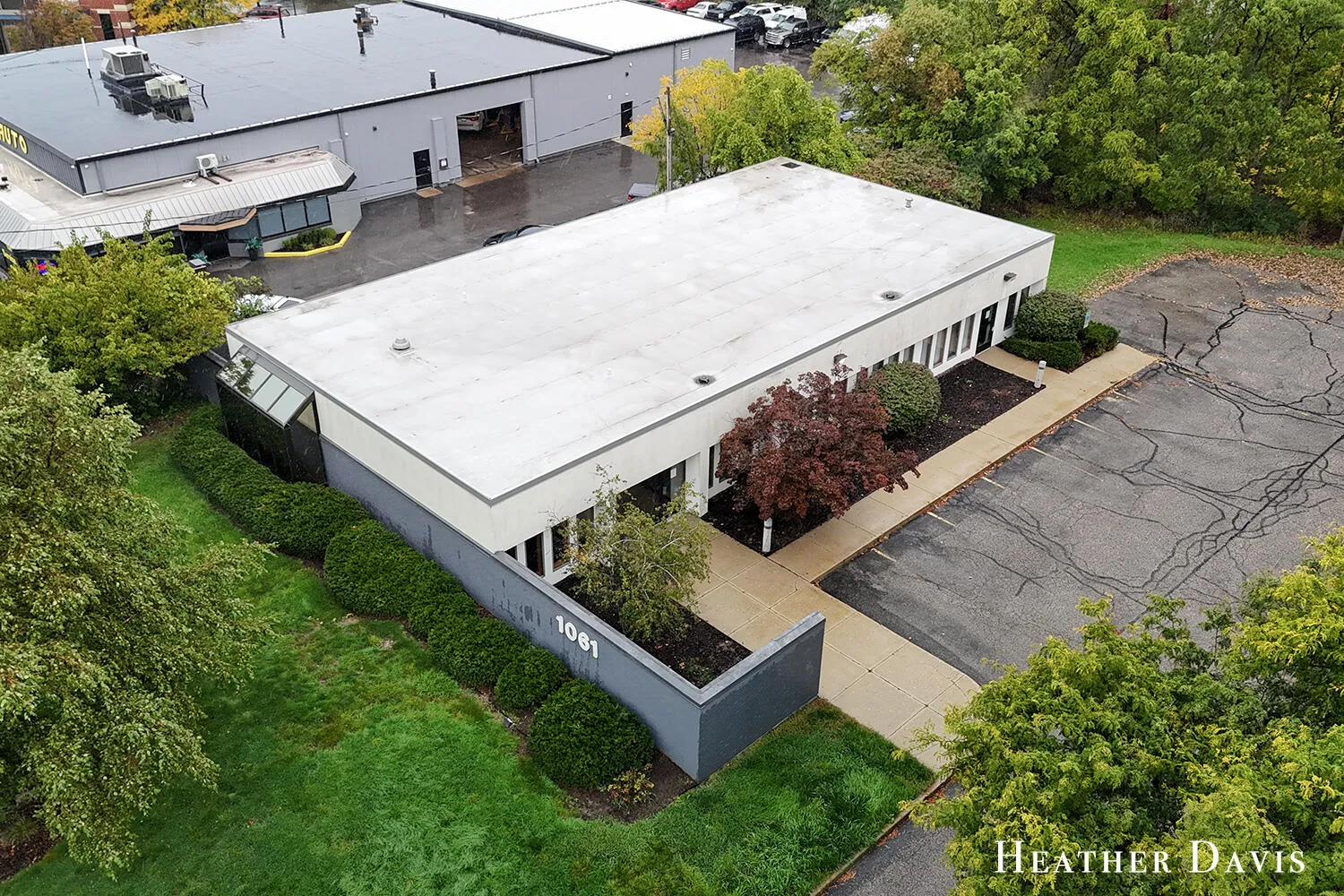 Commercial Sale For Sale