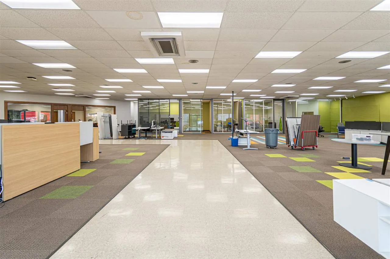 showroom/office space