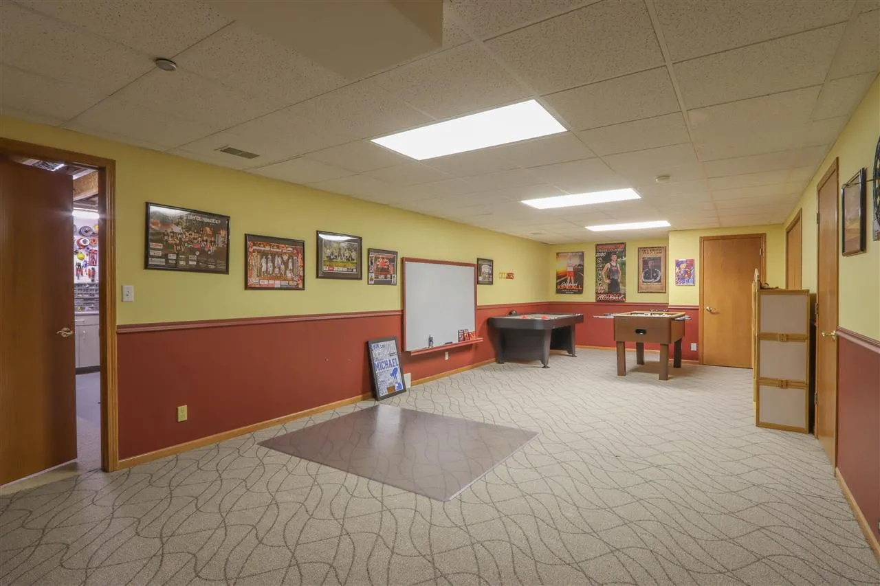 Recreation/Craft Room