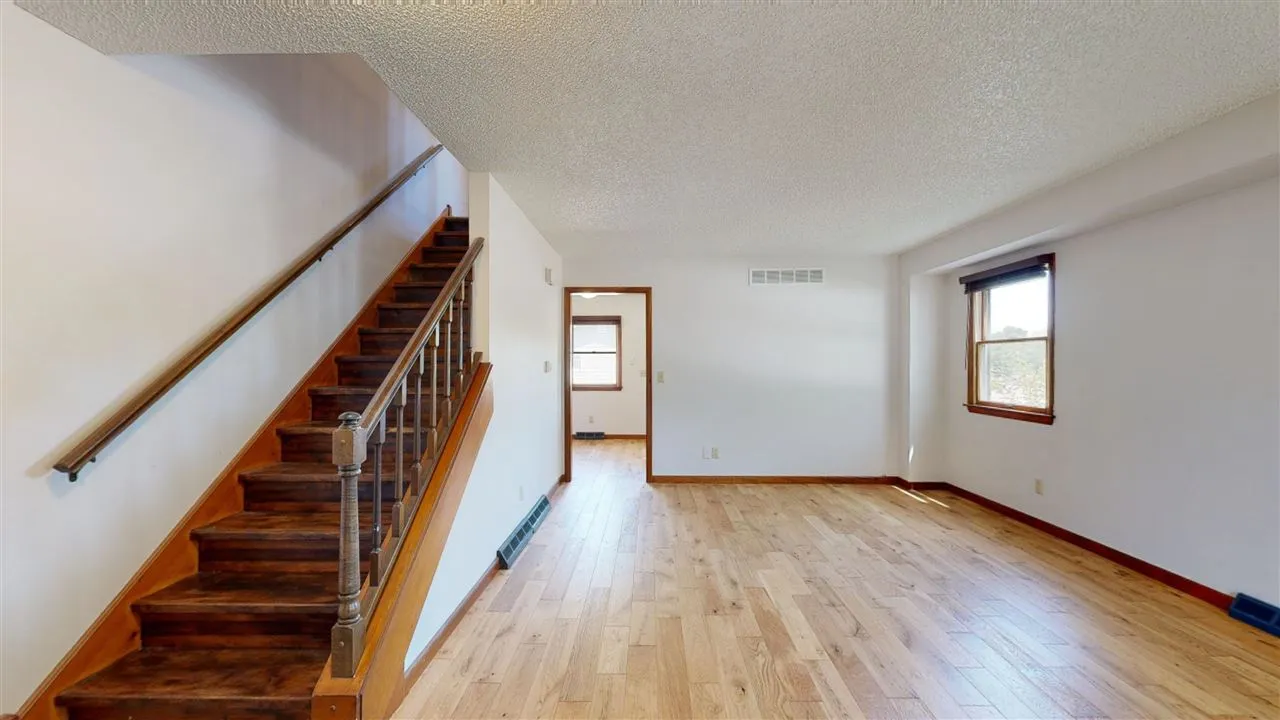1800 W. Benton