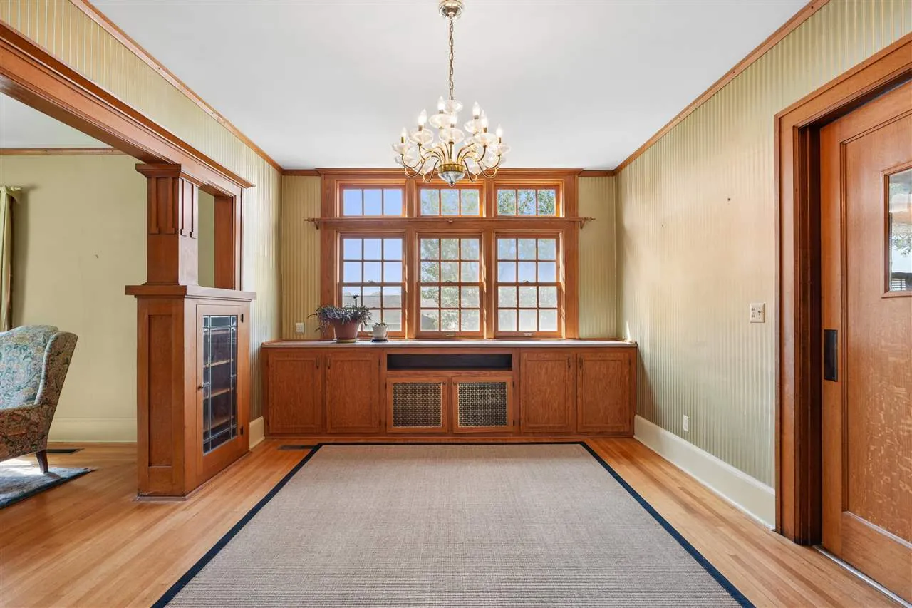 Built-in Cabinets